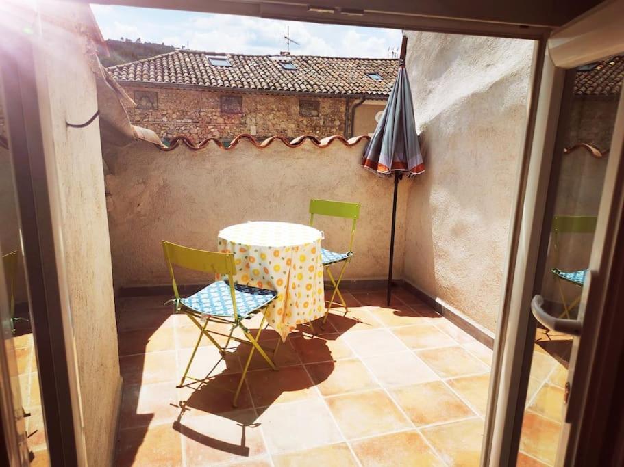 Appartement Avec Terrasse Saint-Martin-de-Brômes エクステリア 写真